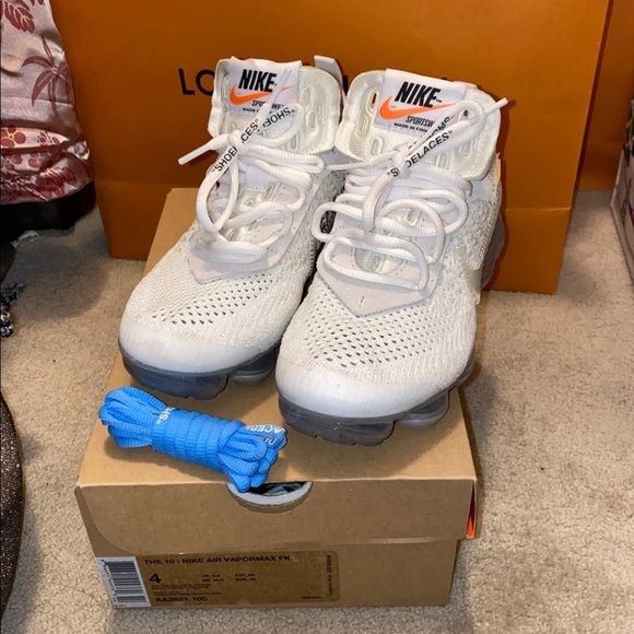 off white size 4